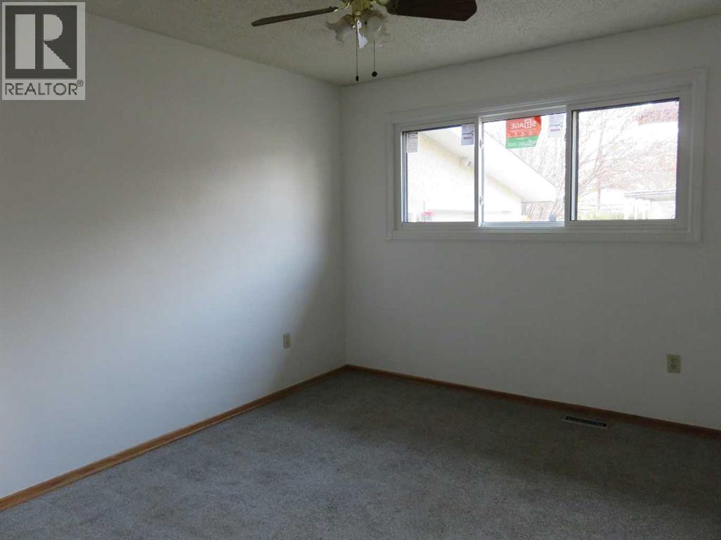2696 Burton Place SE, Medicine Hat — photo 10
