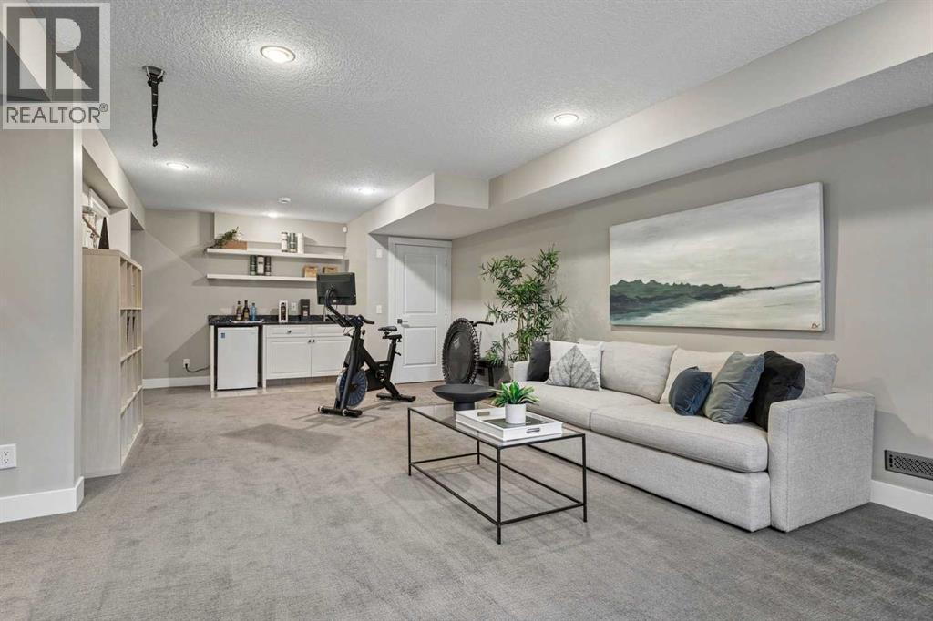 Property photograph 35 for MLS A2355357