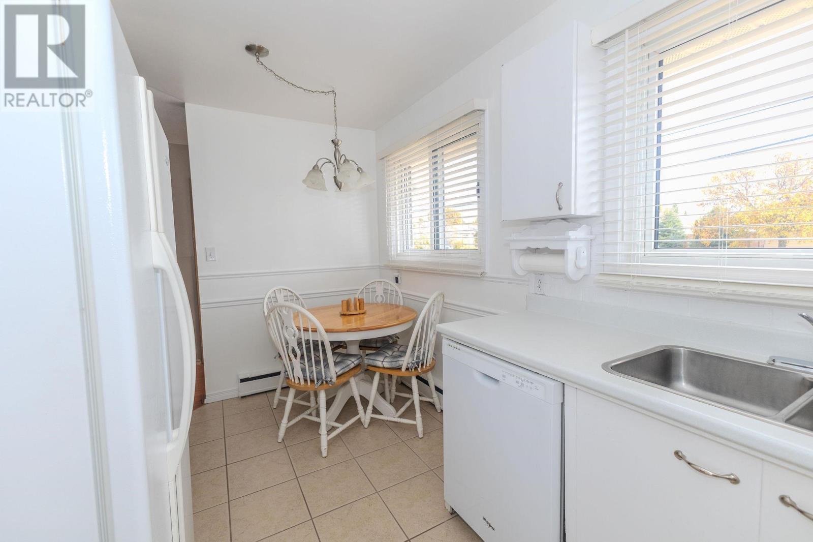 13 Pentagon BLVD - 7