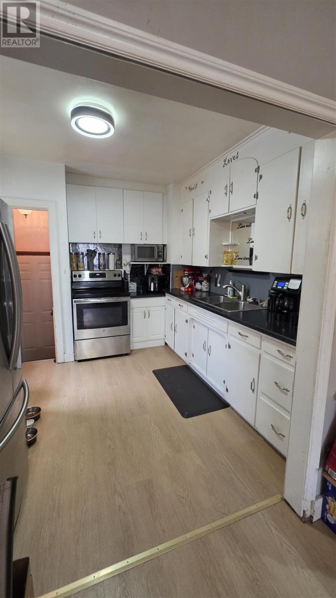 54 St. Georges AVE E - 2
