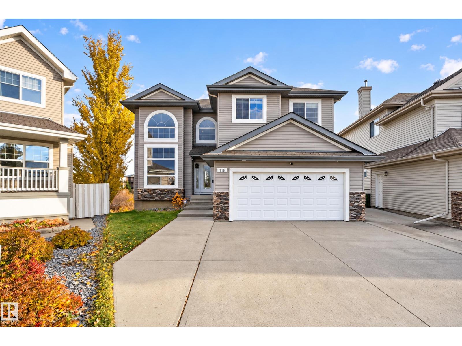 719 WILDWOOD PT NW, Edmonton — photo 2