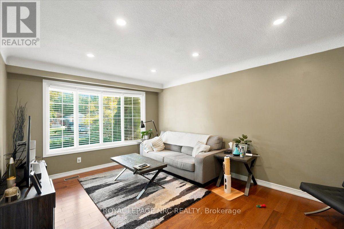 51 HIGHCOURT CRESCENT, St. Catharines (Vine/Linwell) — photo 4