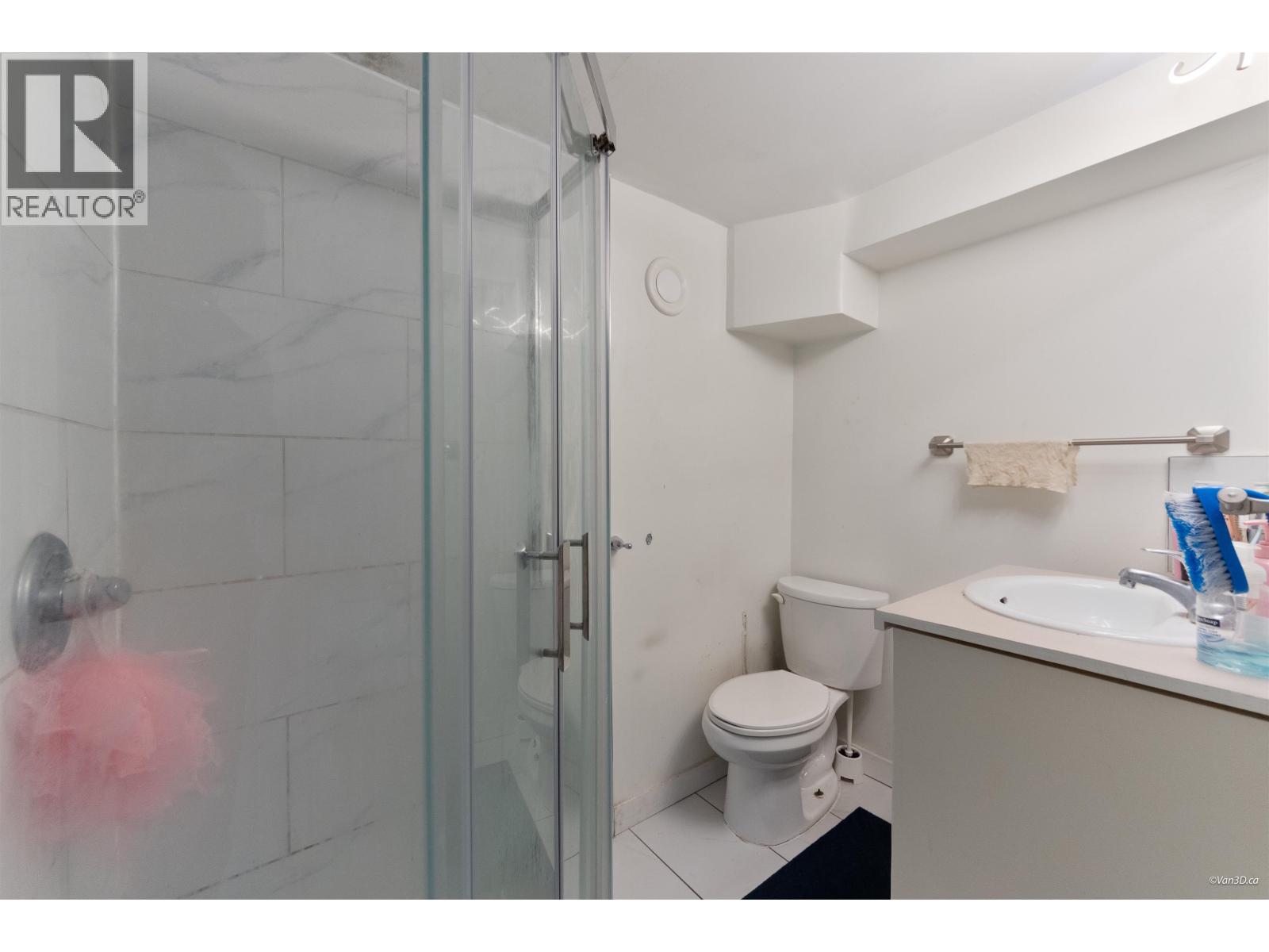 6187 Arlington Street, Vancouver — photo 19