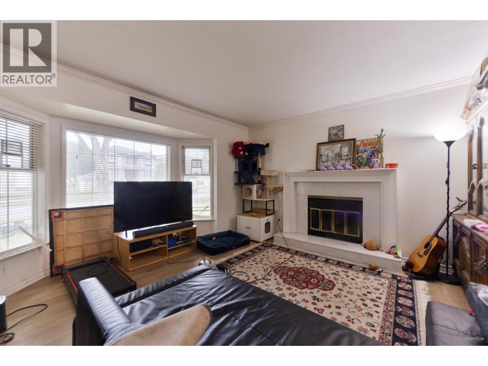 6187 Arlington Street, Vancouver — photo 4