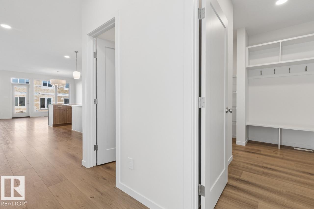 Property photograph 6 for MLS E4509986