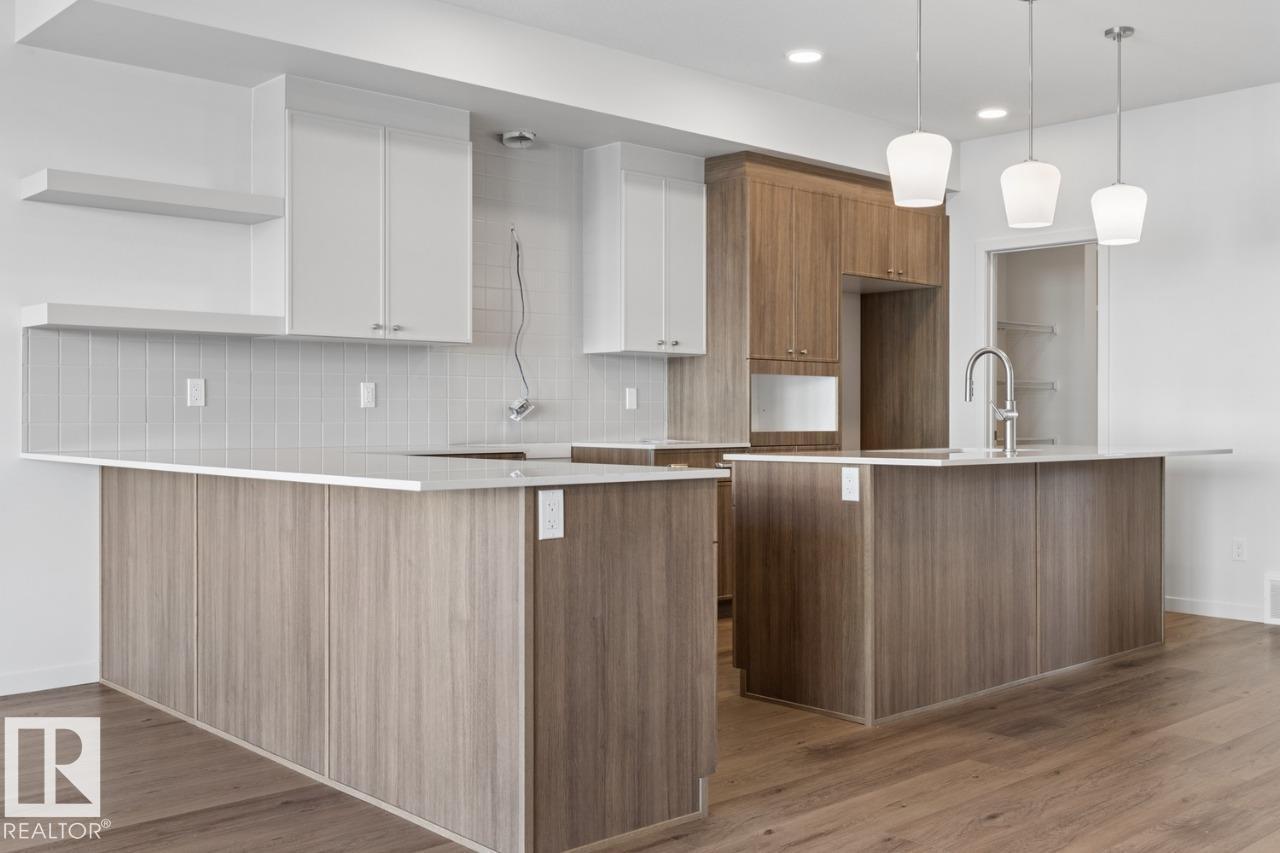 Property photograph 3 for MLS E4509986