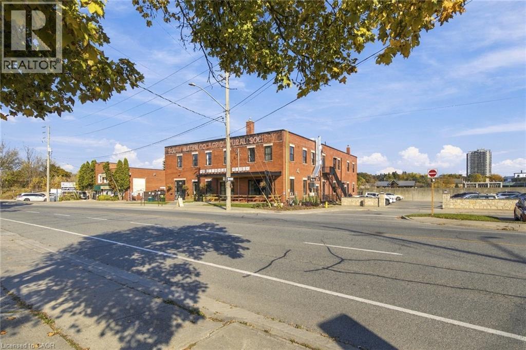 135 GEORGE Street N Unit# 202 — photo 3