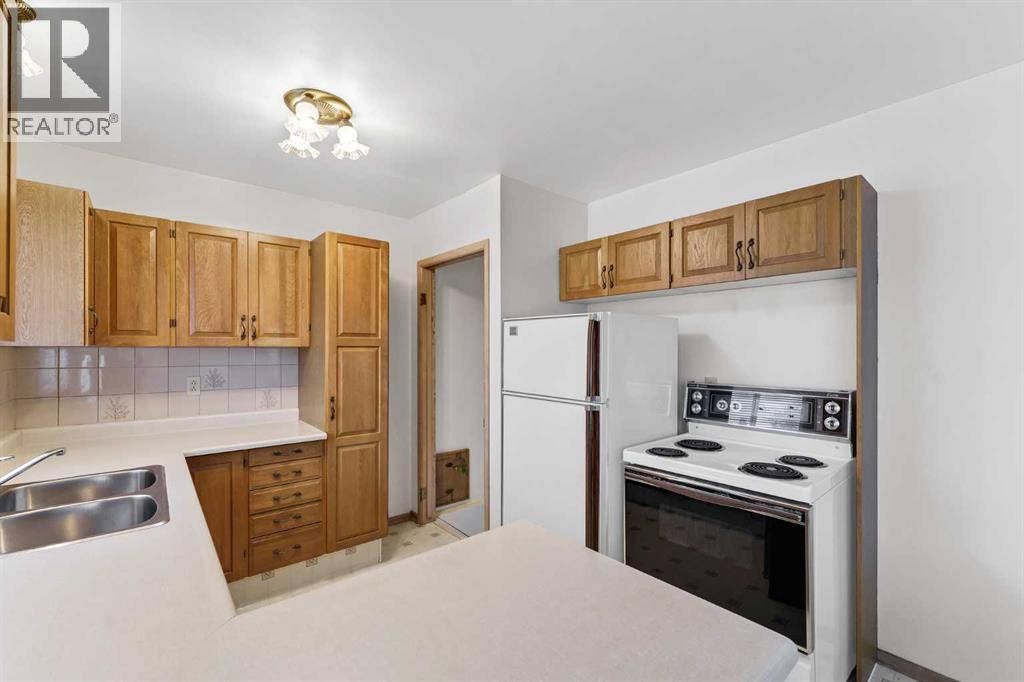 798 16 Street NE, Medicine Hat — photo 12
