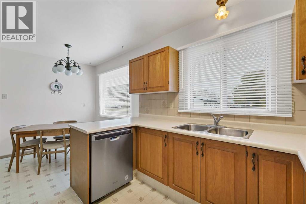 798 16 Street NE, Medicine Hat — photo 14