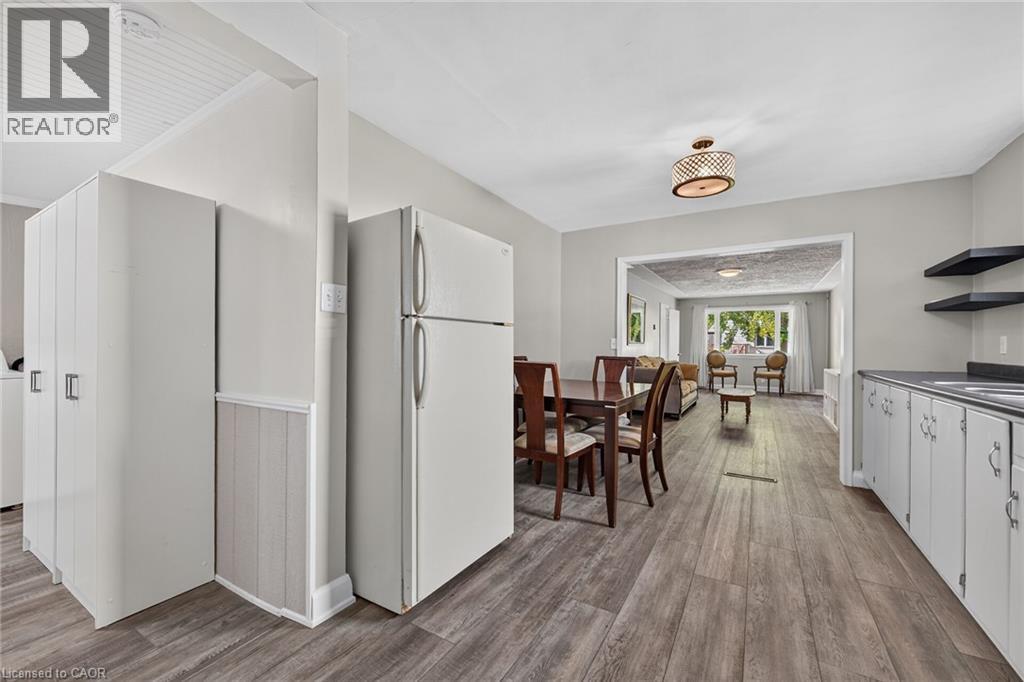 415 JOHN Street - 22