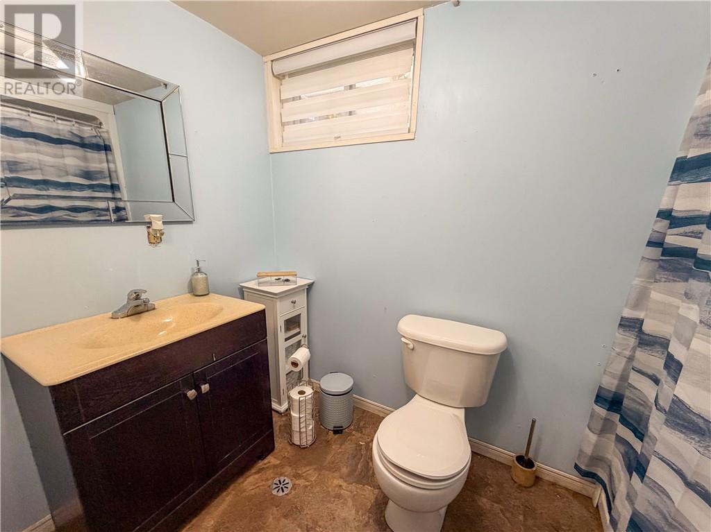 3 Cyr Street - 18
