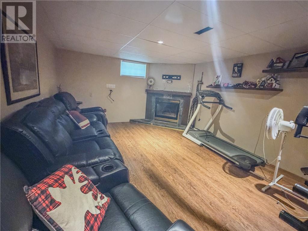 3 Cyr Street - 16