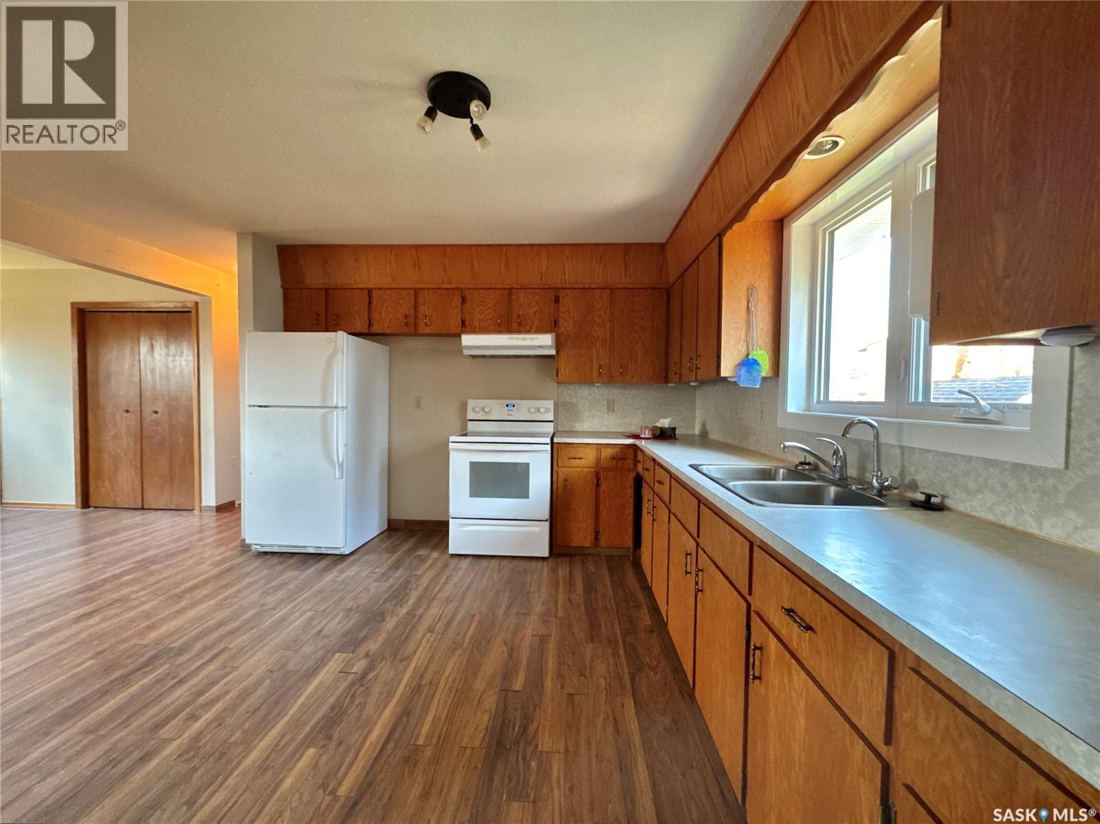 310 Third STREET, Bredenbury — photo 9