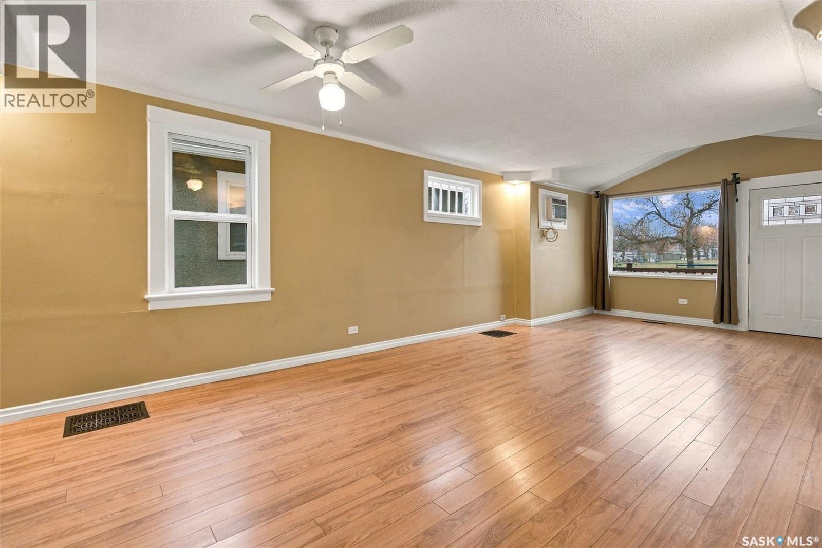 2069 MONTREAL STREET, Regina — photo 10