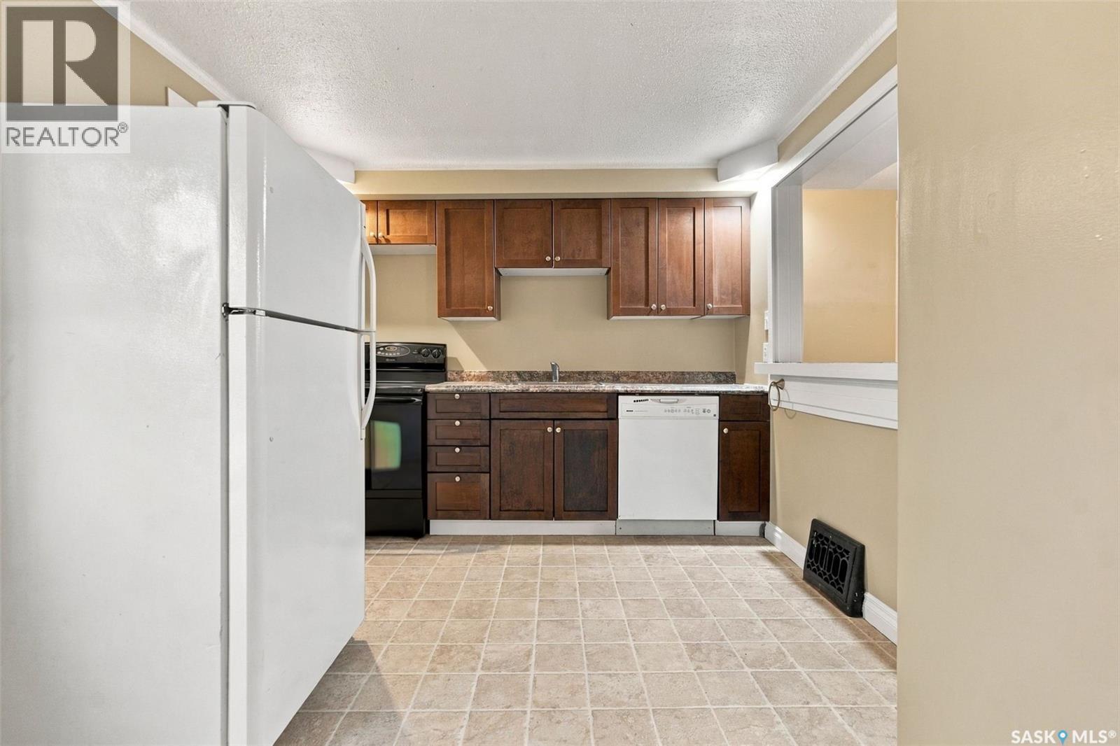 2069 MONTREAL STREET, Regina — photo 12