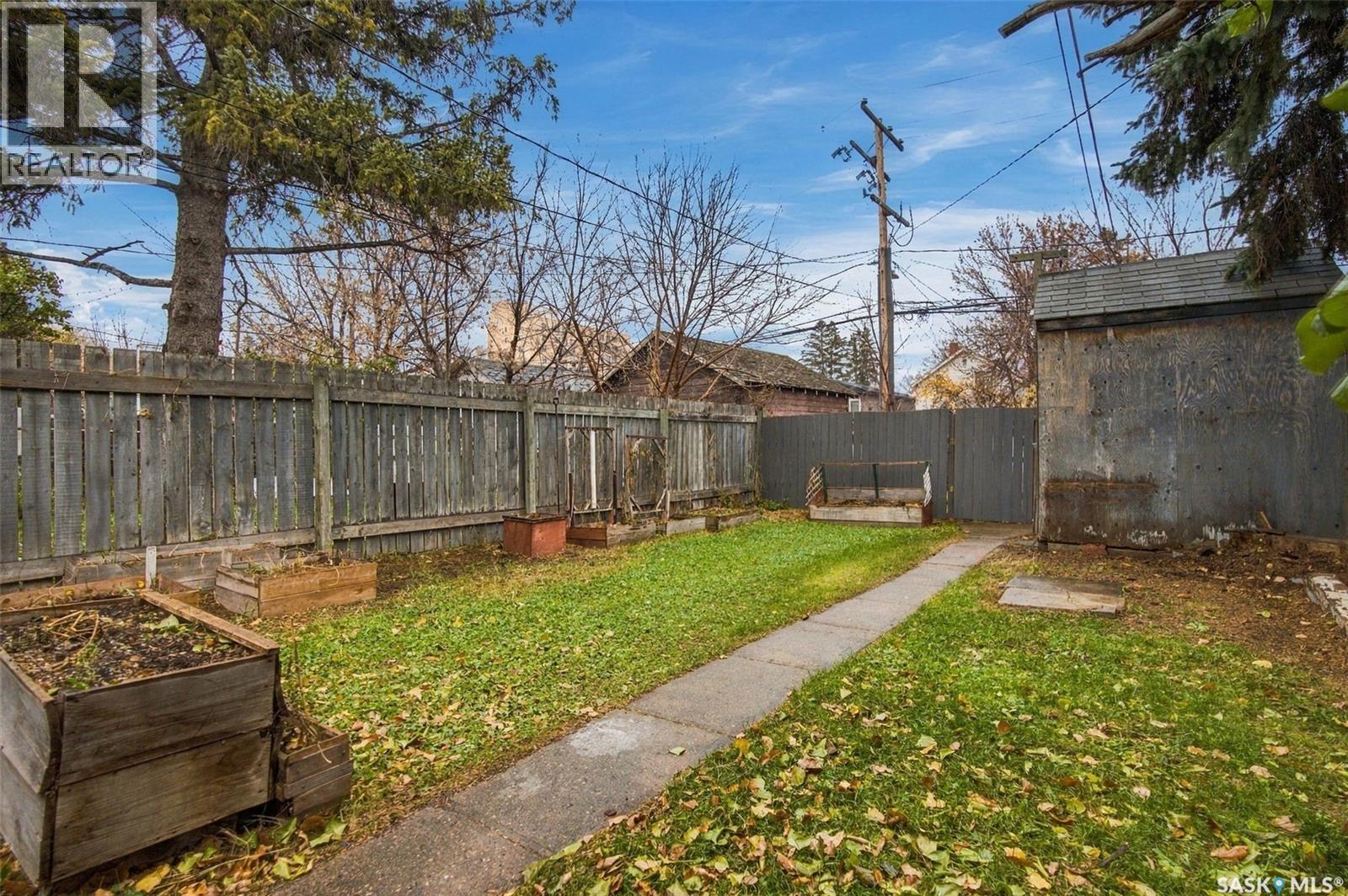 2069 MONTREAL STREET, Regina — photo 32