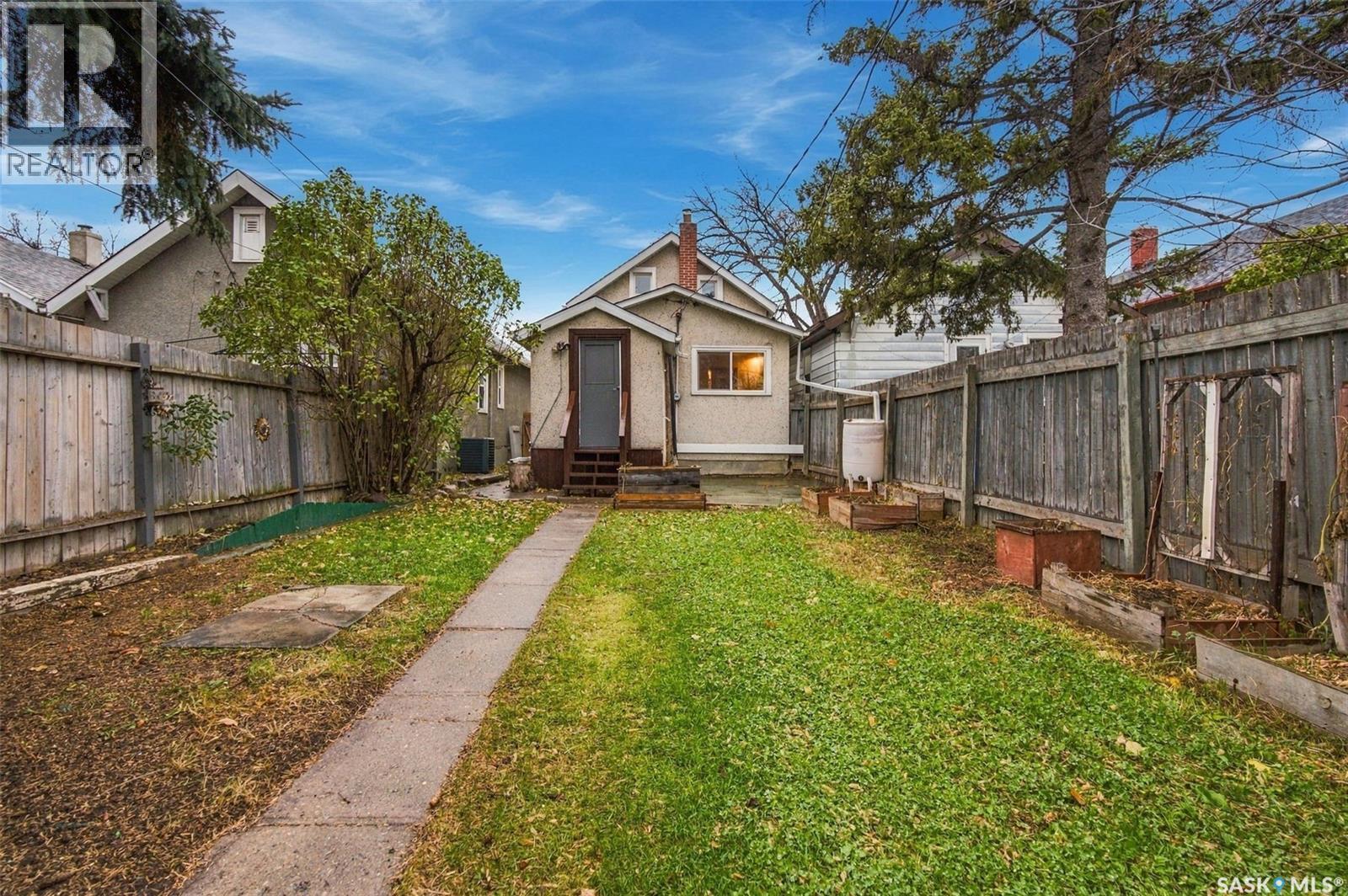2069 MONTREAL STREET, Regina — photo 33