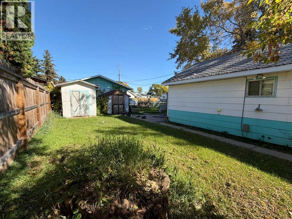 730 6 Avenue, photo 13 of 18