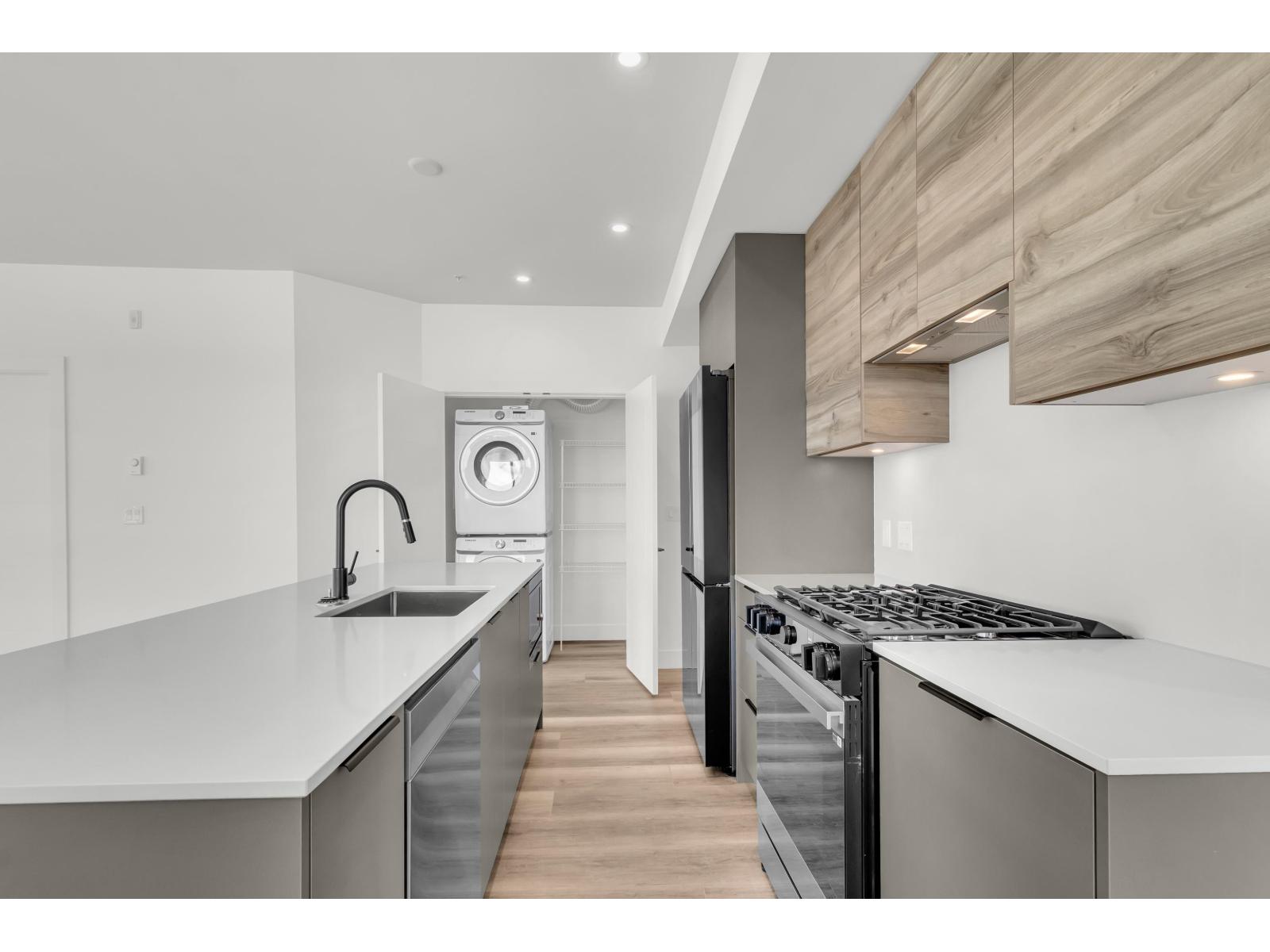2 Bed, 2 Bath Apartment for Sale in Abbotsford – 511 30494 CARDINAL AVENUE, Abbotsford – MLS# R3179293 - Image 12