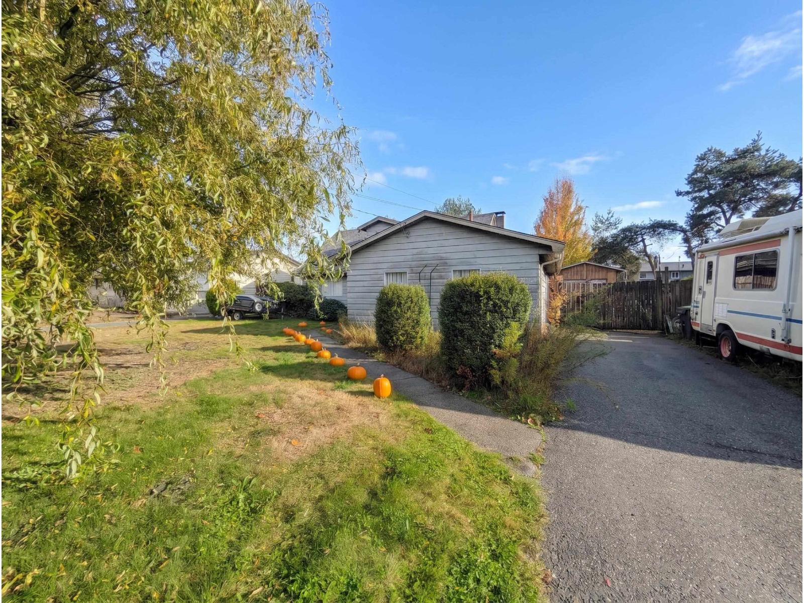 4 Bed, 2 Bath House for Sale in Langley – 27054 28A AVENUE, Langley – MLS# R3179575 - Image 6