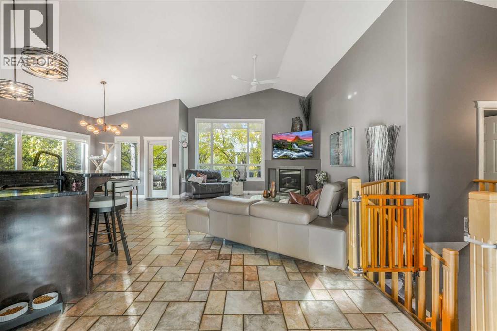 665 East Lakeview Road, photo 15 of 40