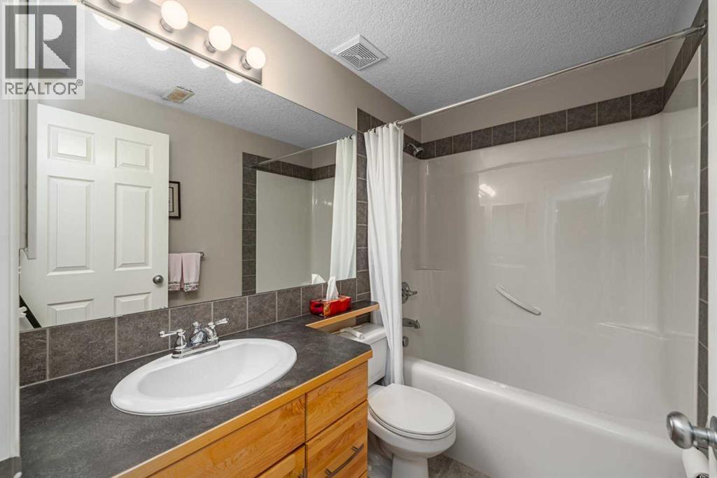 226 Tusslewood Terrace NW, Calgary — photo 35
