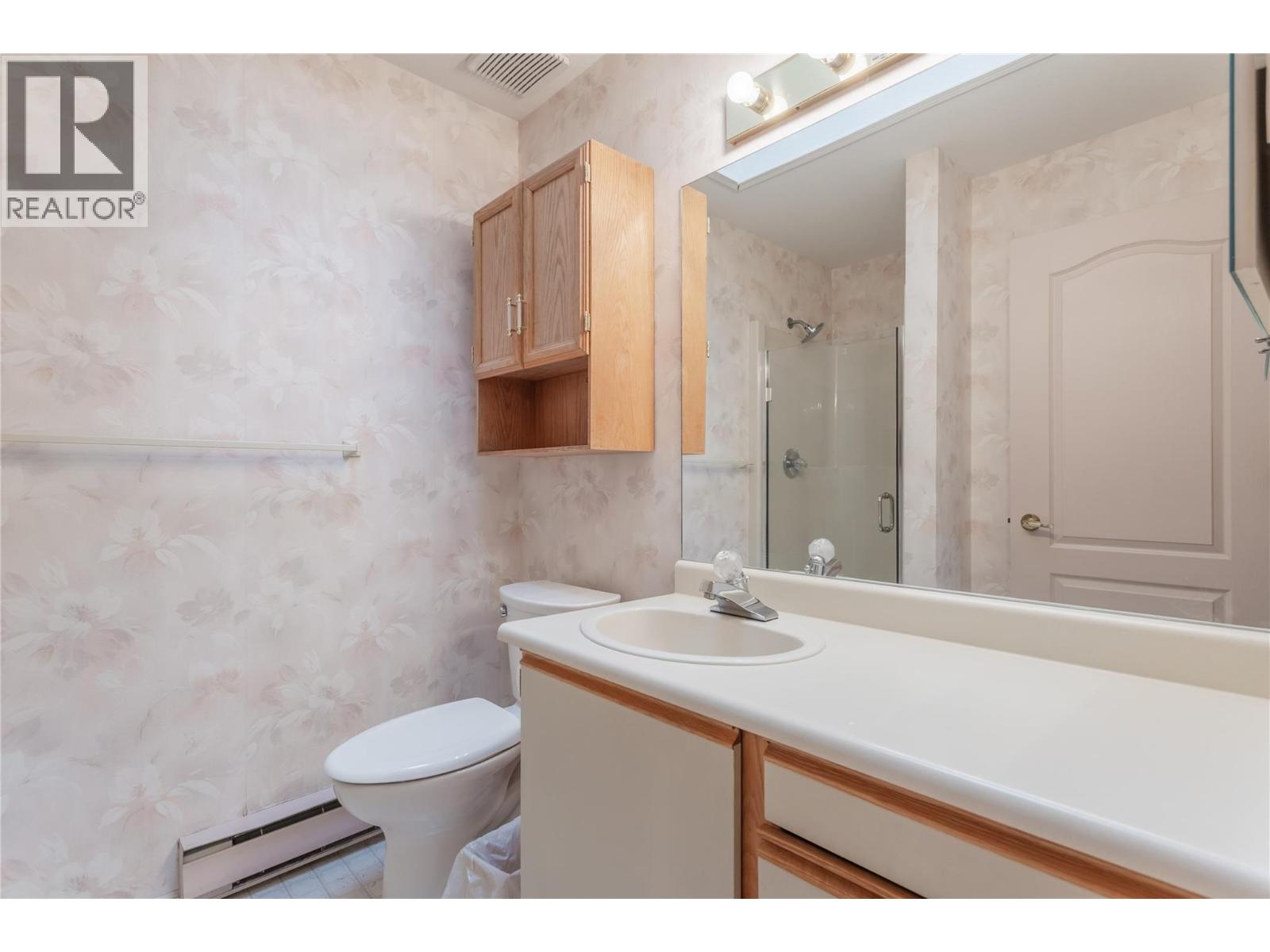 309 255 McIntosh Road, Kelowna