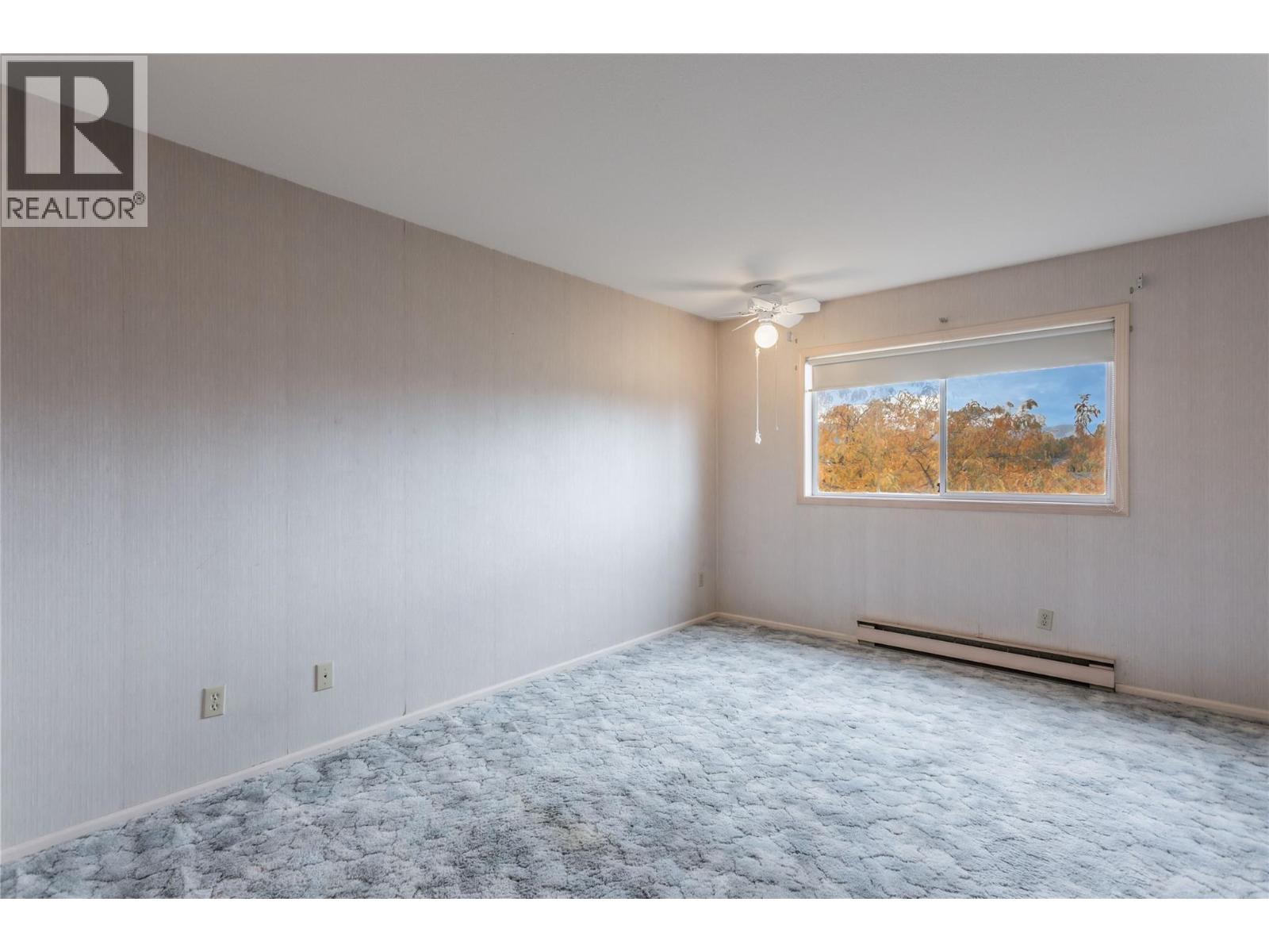 309 255 McIntosh Road, Kelowna
