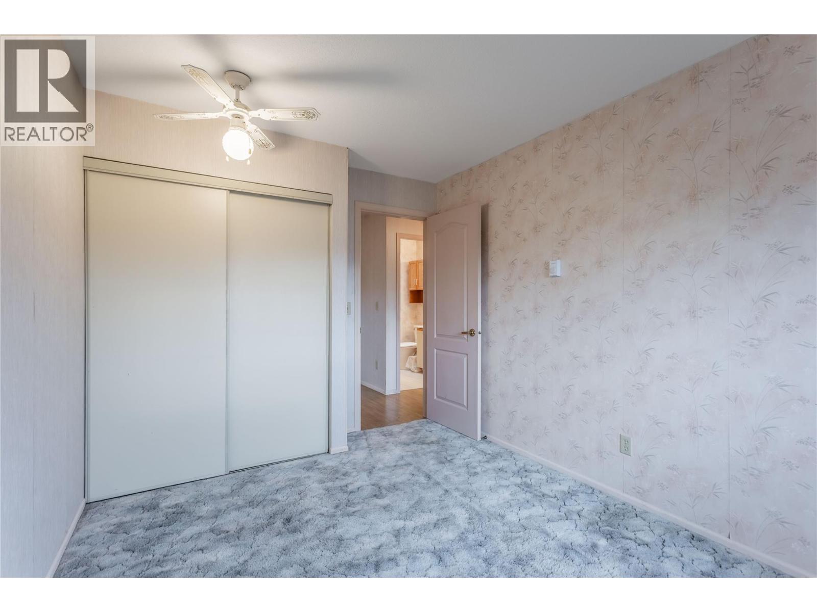 309 255 McIntosh Road, Kelowna