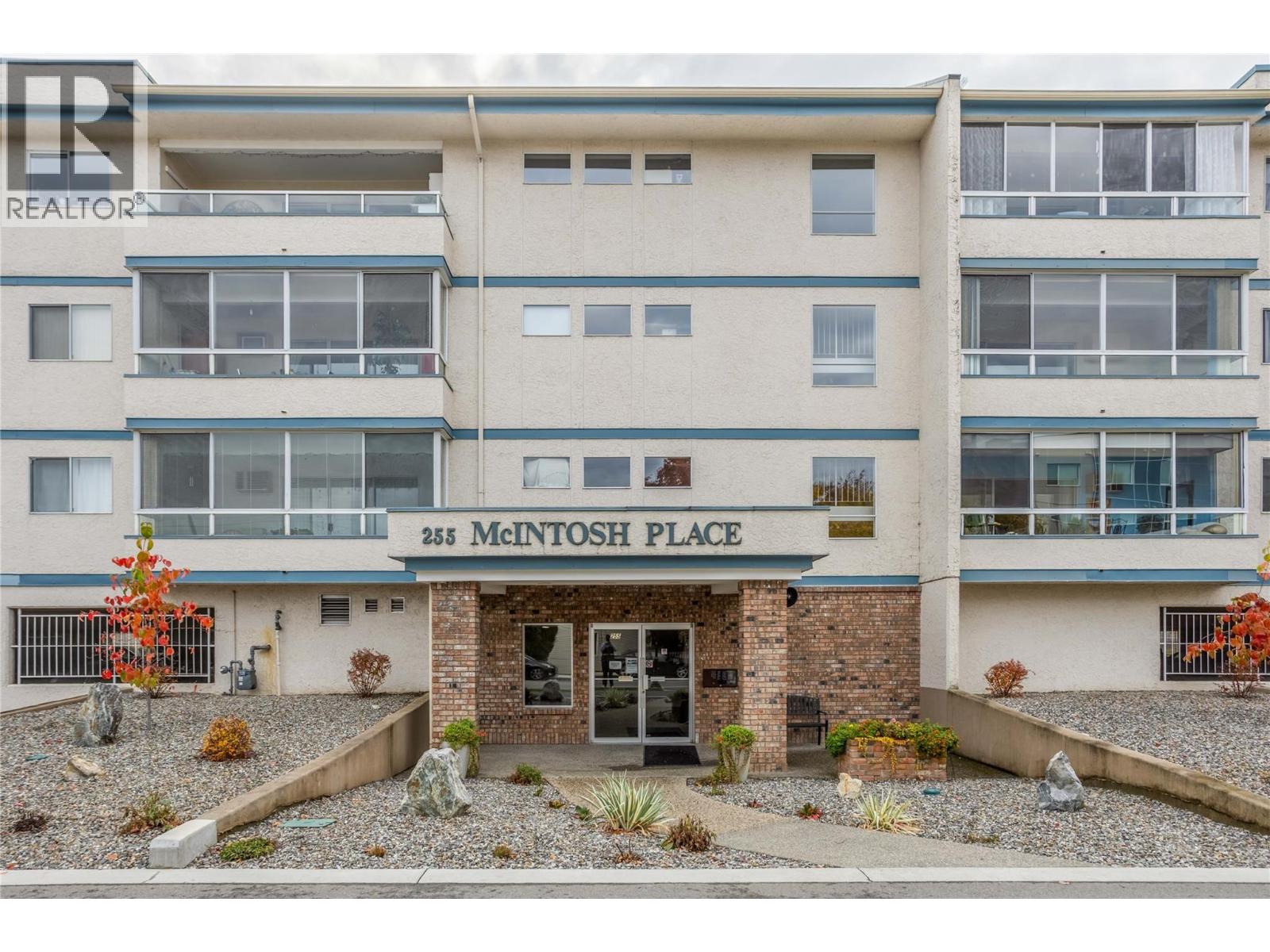 309 255 McIntosh Road, Kelowna