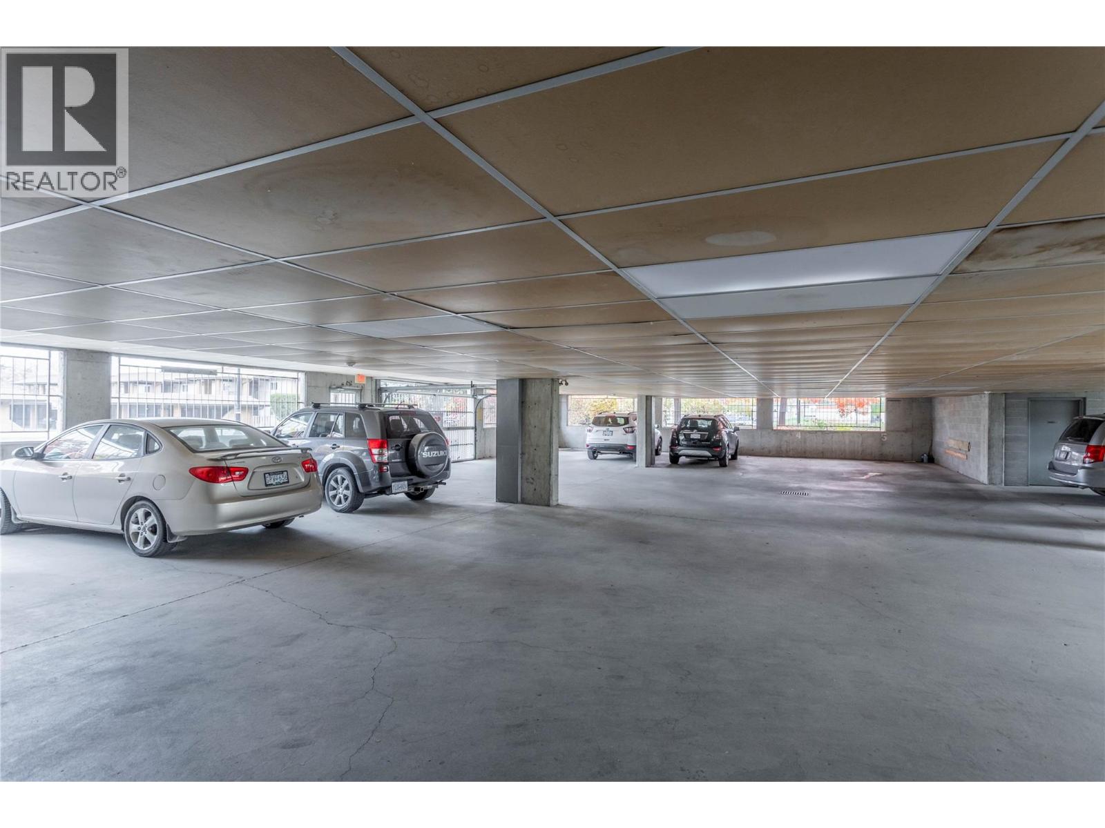 309 255 McIntosh Road, Kelowna