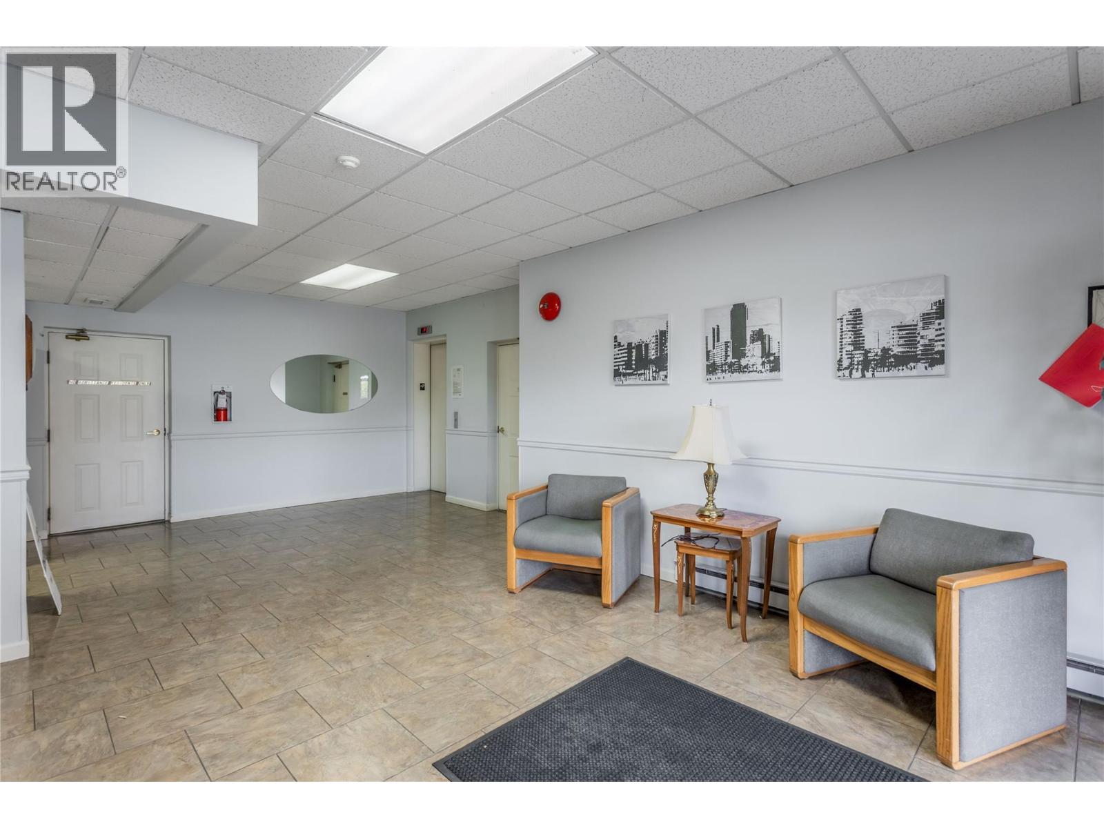 309 255 McIntosh Road, Kelowna