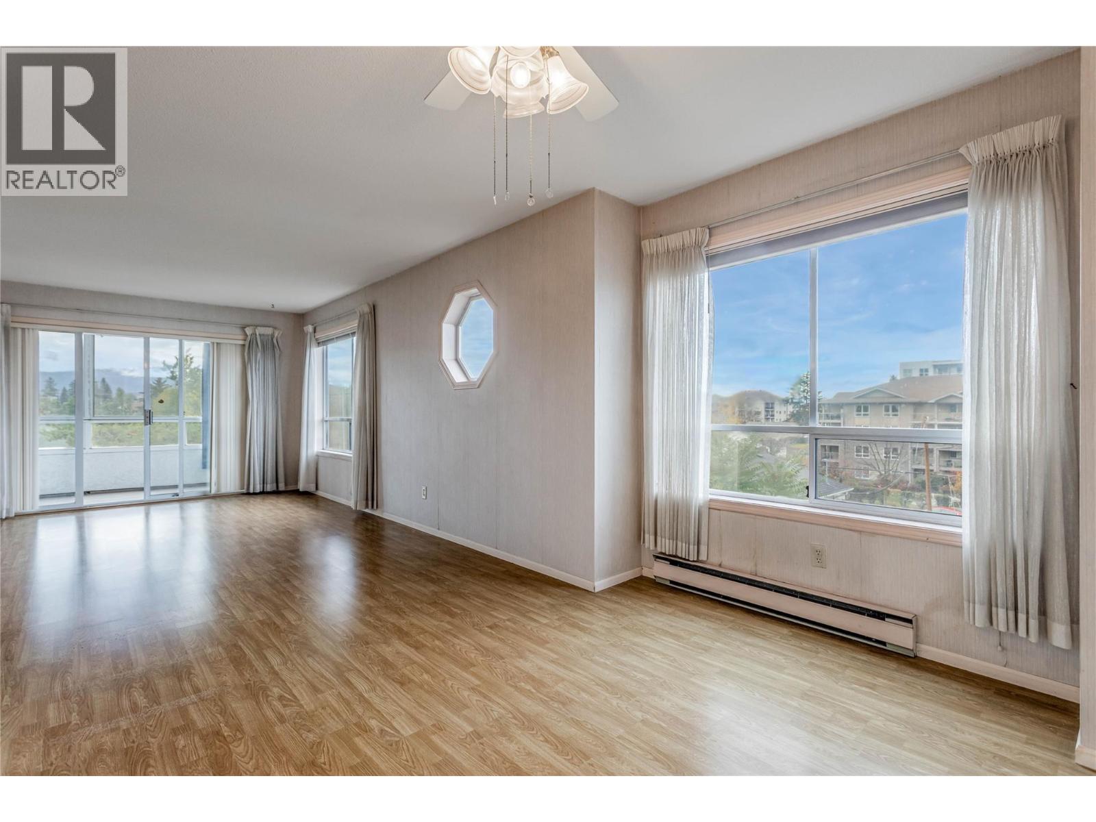 309 255 McIntosh Road, Kelowna