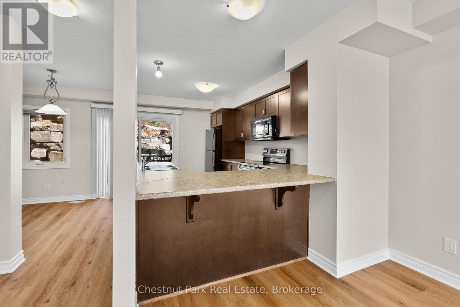 #5 37 SILVER STREET - 10