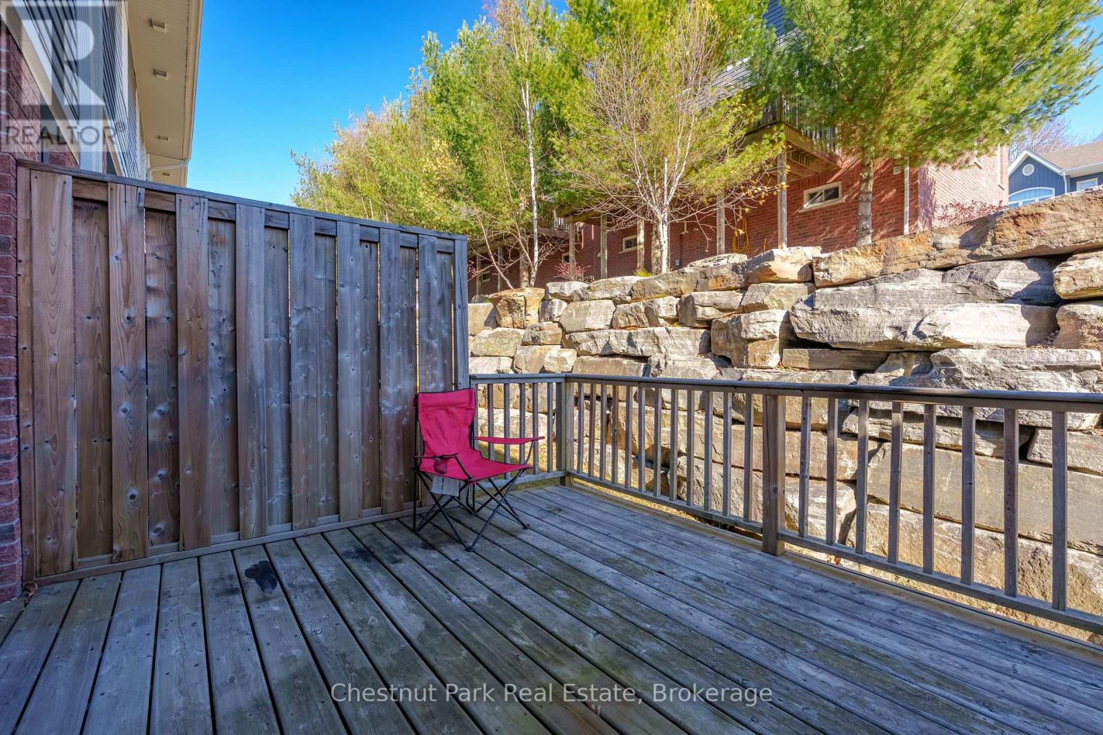 #5 37 SILVER STREET - 18