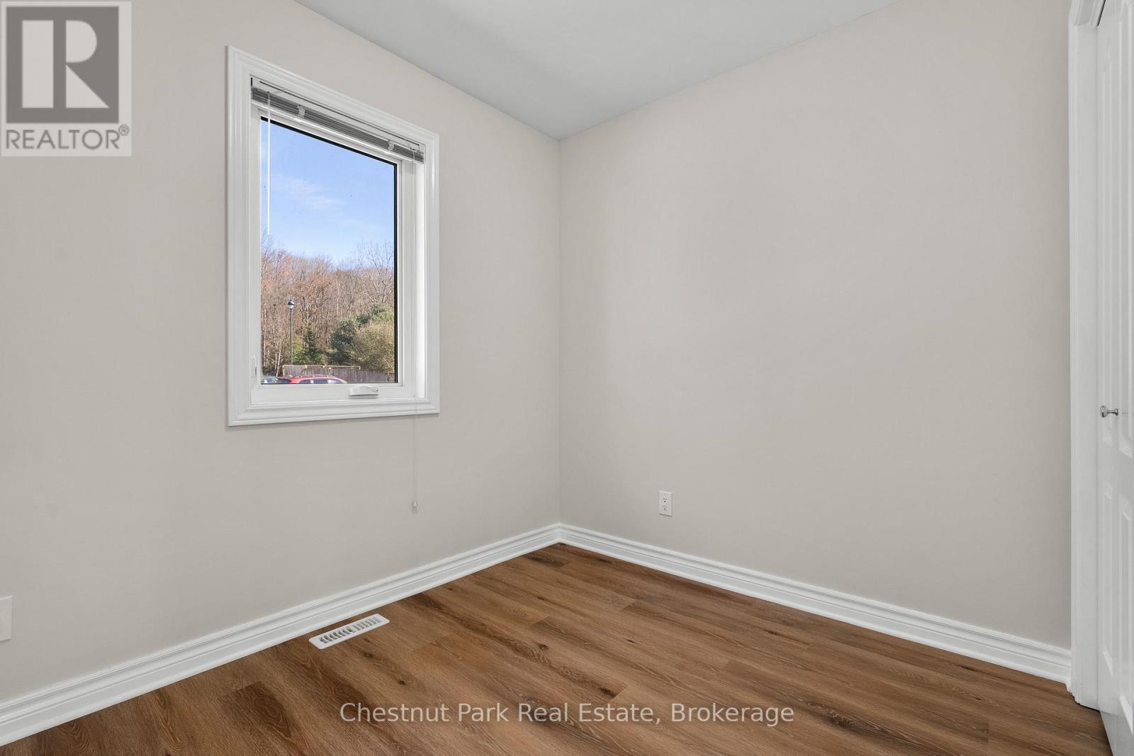 #5 37 SILVER STREET - 26