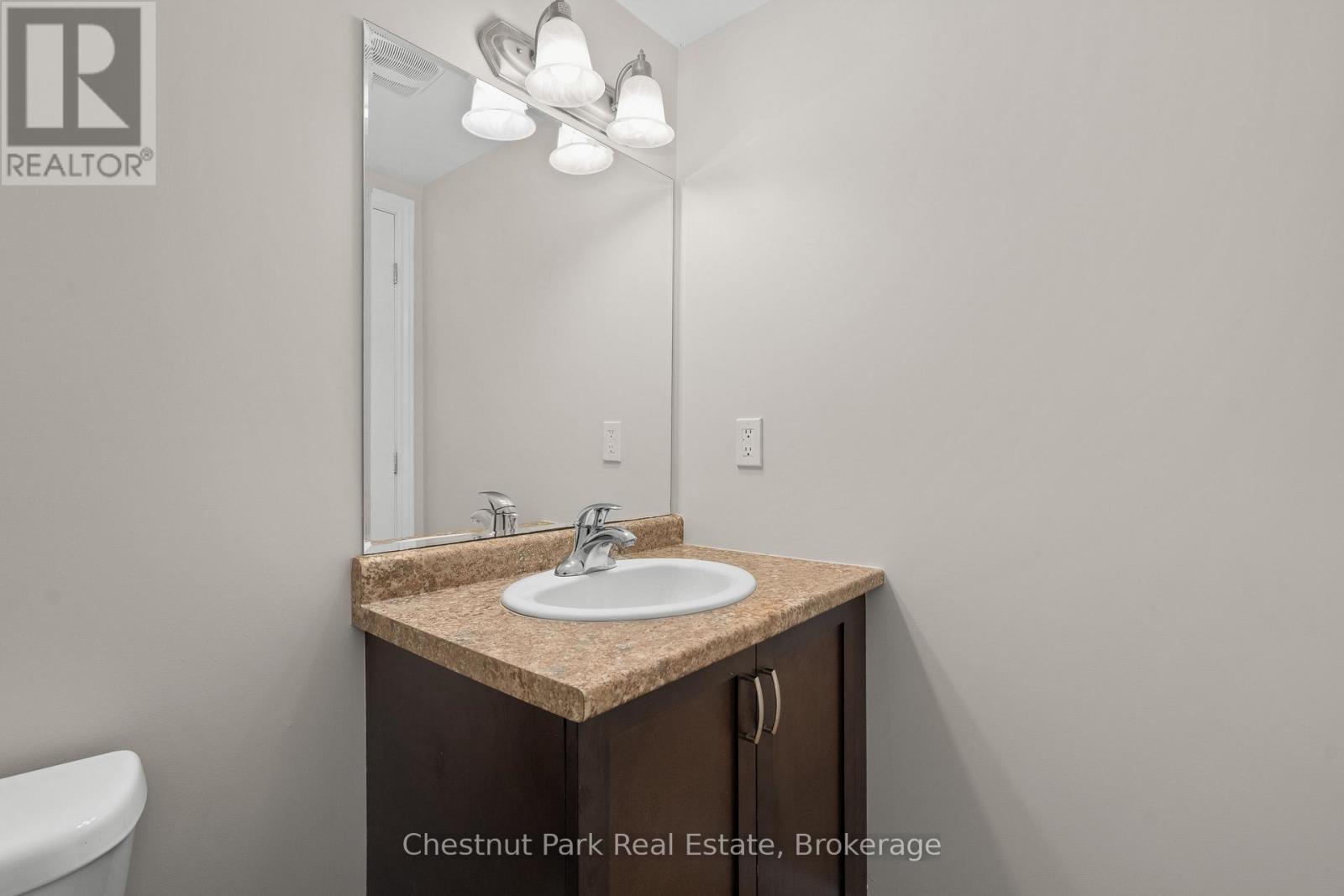 #5 37 SILVER STREET - 32