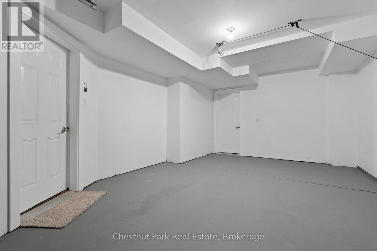 #5 37 SILVER STREET - 34