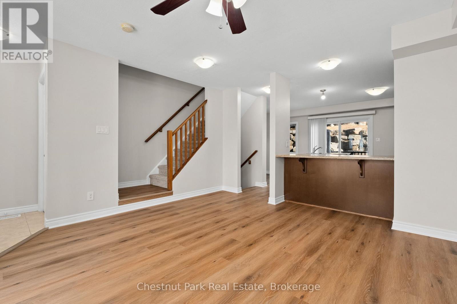 #5 37 SILVER STREET - 9