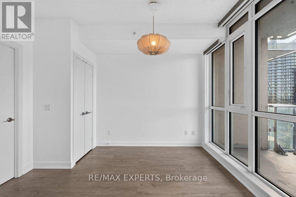 #3108 30 NELSON STREET - 9