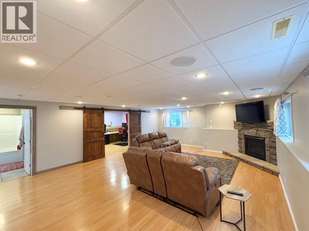 53 Aberdeen Road W, Lethbridge — photo 16