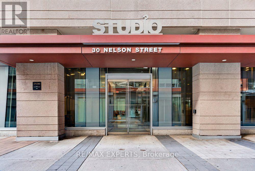 #3108 30 NELSON STREET - 27