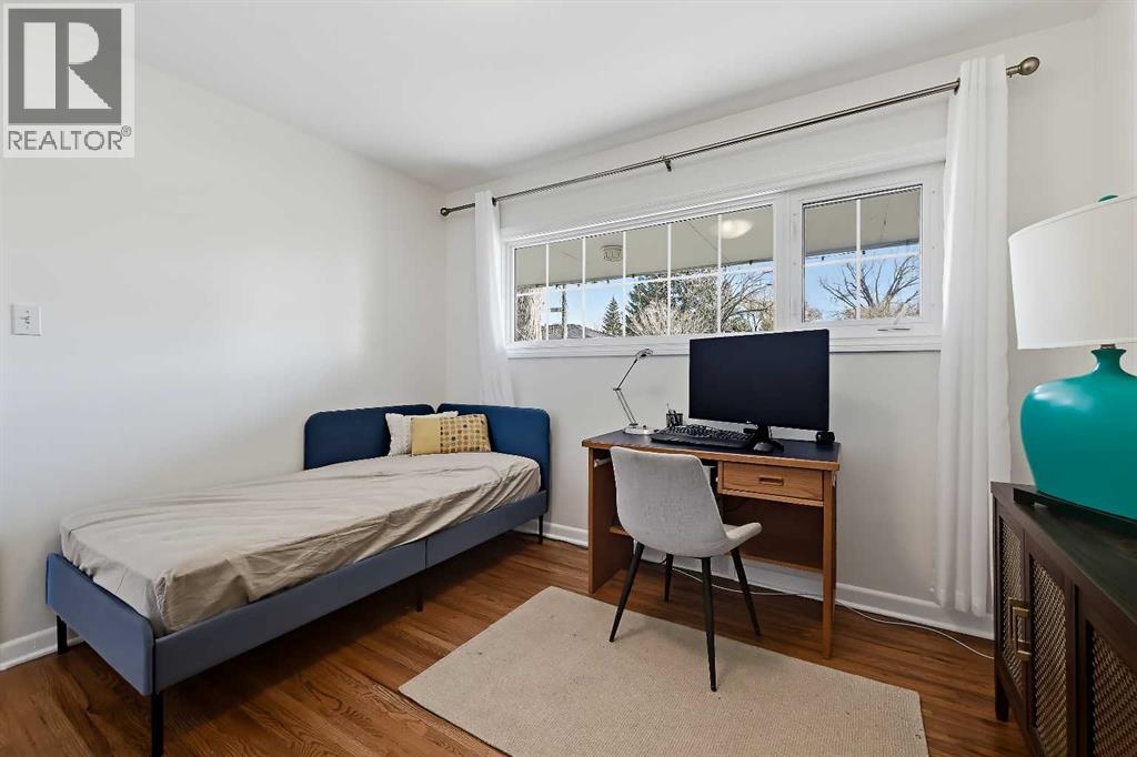4119 2 Street NW, photo 15 of 50