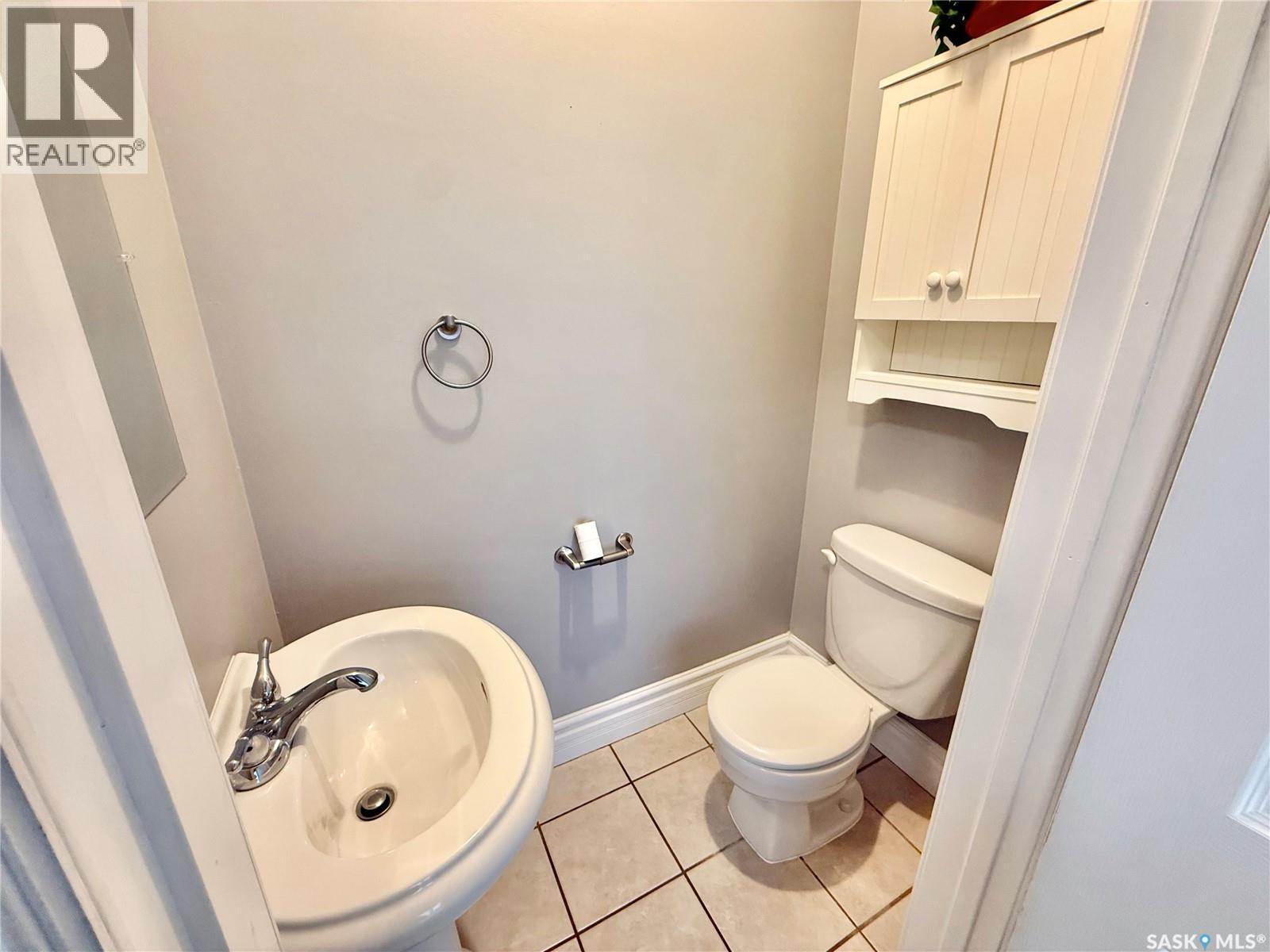 114 2nd AVENUE SE, Weyburn — photo 10