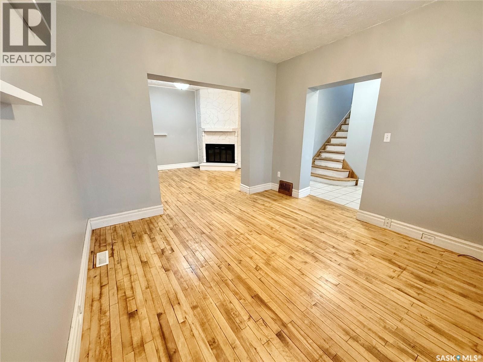 114 2nd AVENUE SE, Weyburn — photo 12