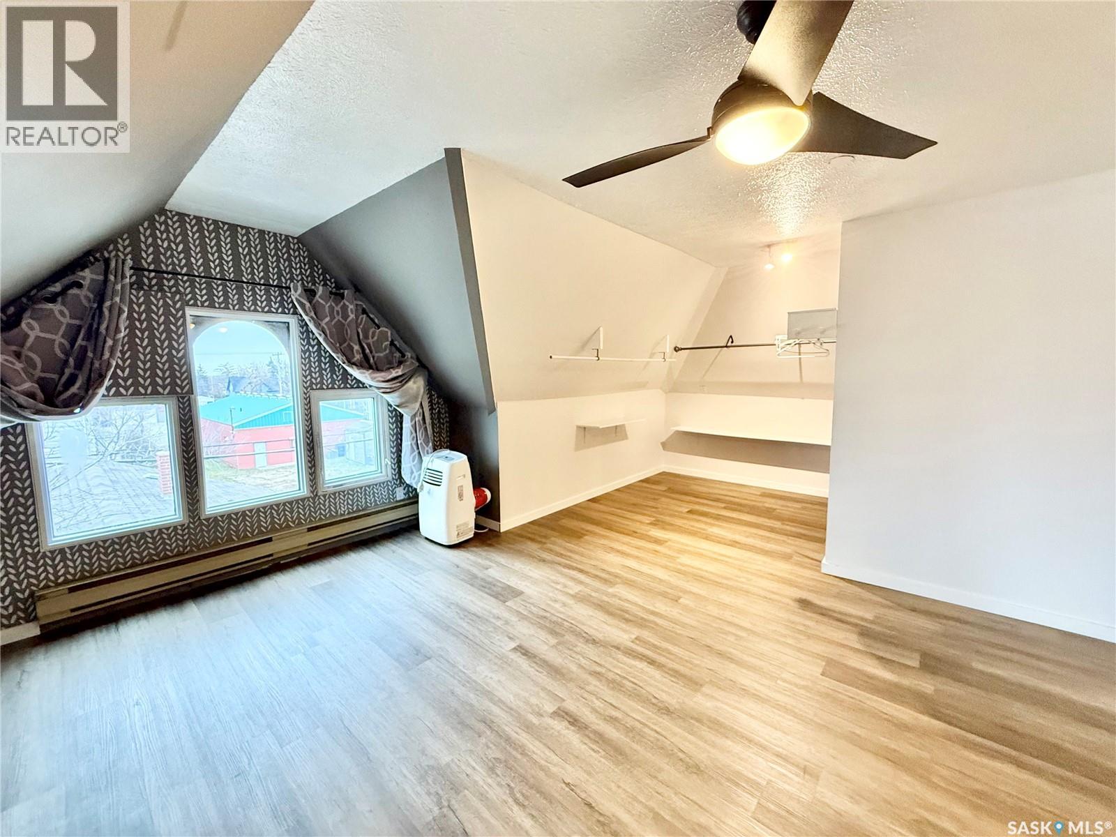 114 2nd AVENUE SE, Weyburn — photo 31