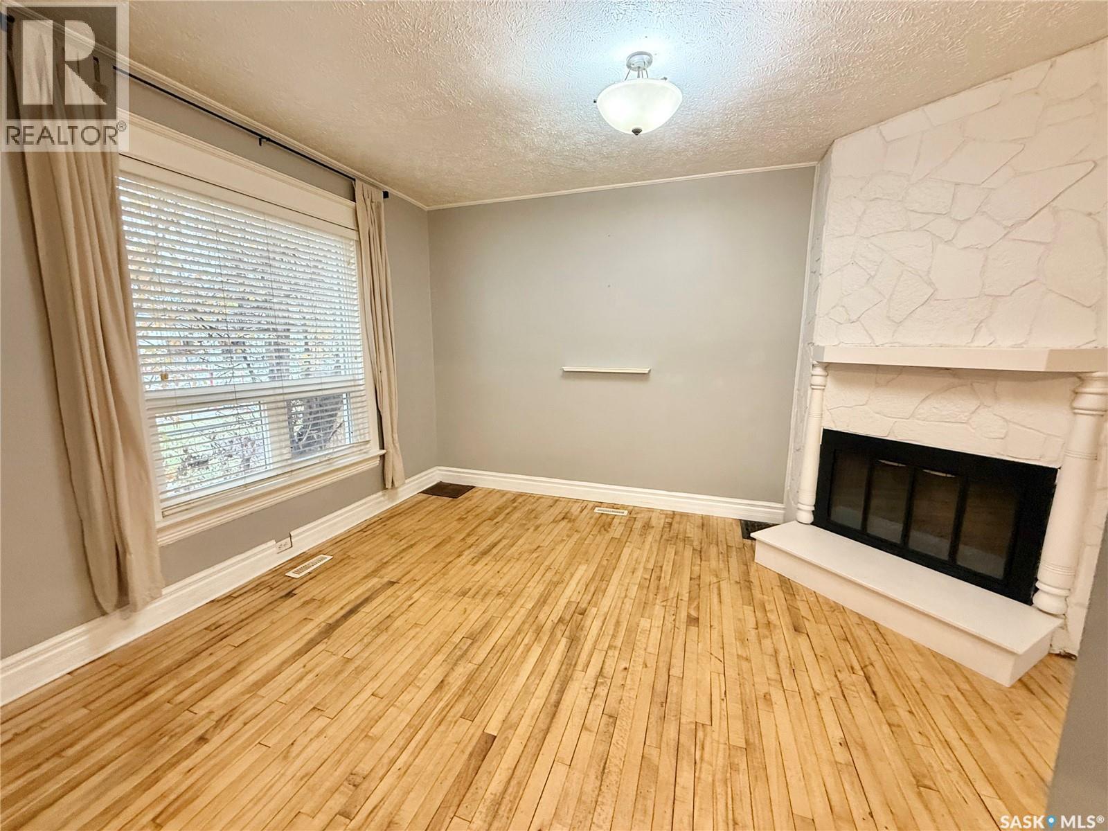 114 2nd AVENUE SE, Weyburn — photo 13