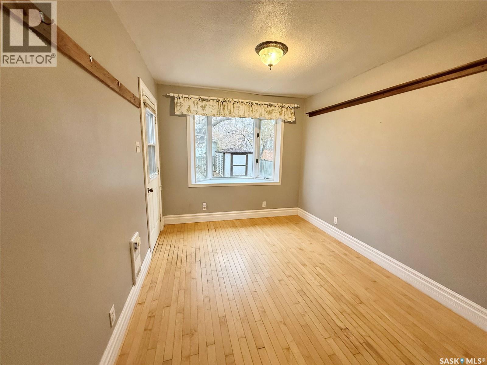 114 2nd AVENUE SE, Weyburn — photo 18