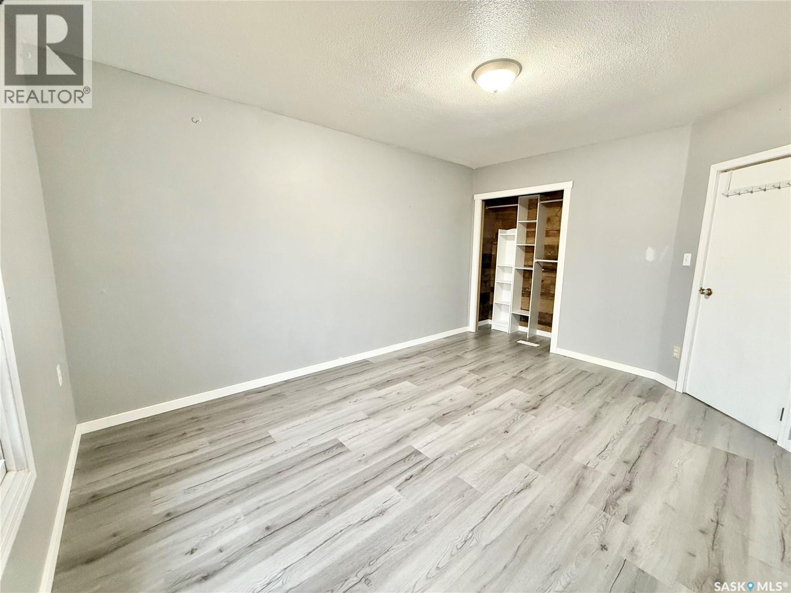 114 2nd AVENUE SE, Weyburn — photo 24