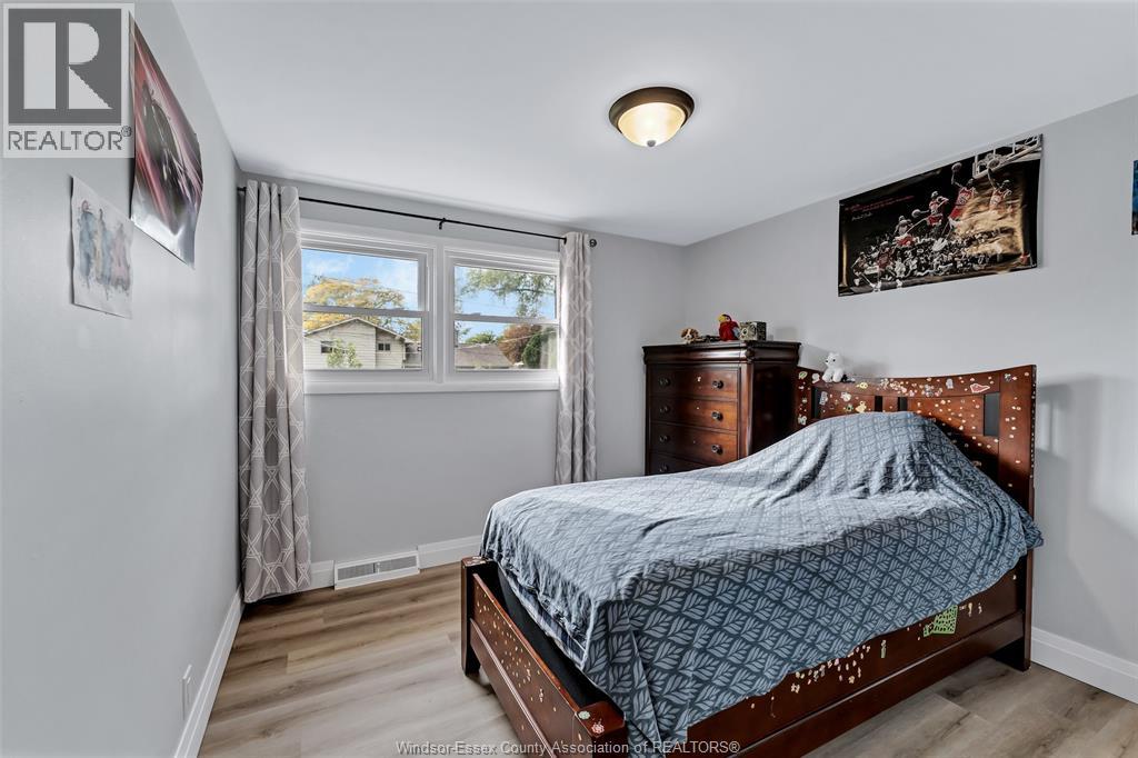 3145 MARK AVENUE, Windsor — photo 11